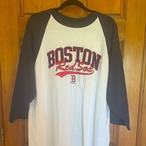 Boston Red Sox 3/4 sleeve shirt